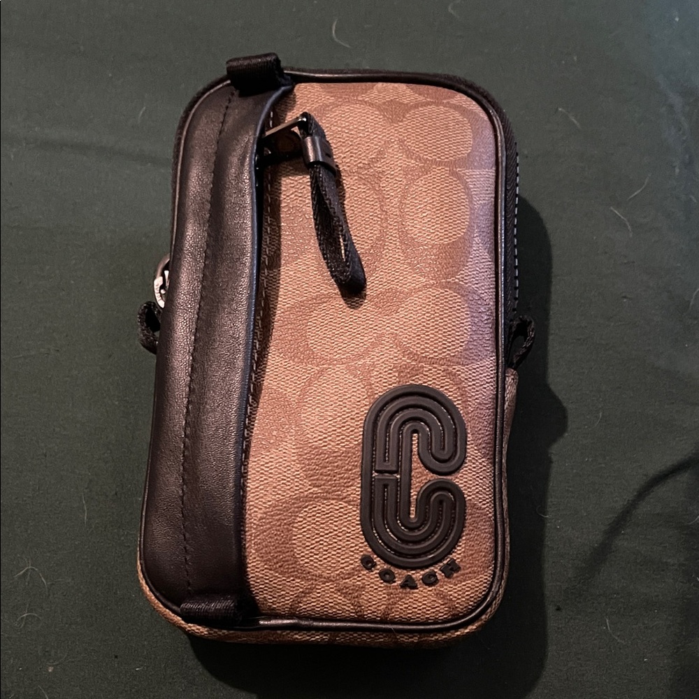 Coach Men’s Brown Signature Belt Bag with Black Trim